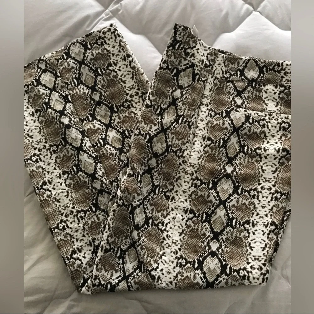 Banana Republic Snake Print Palazzo Pants - Picture 3 of 5